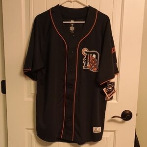 NWT Detroit Tigers Jersey; Size Large